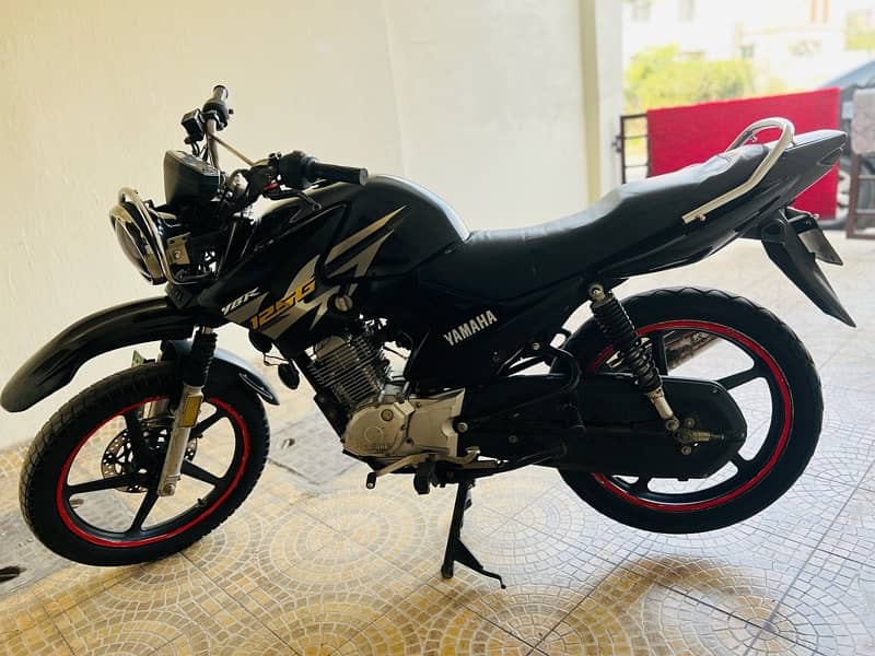 yamaha ybr 125G 2015 model black 1