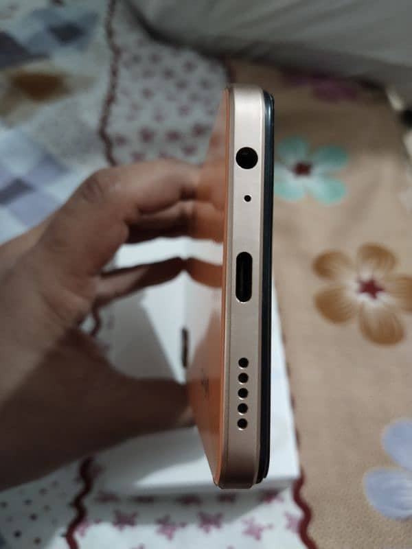 VIVO Y17s 3