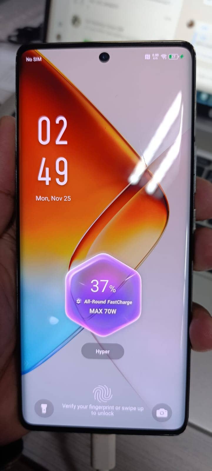 Selling Infinix Note 40 pro under 8 months warranty Whatsap03322736558 4