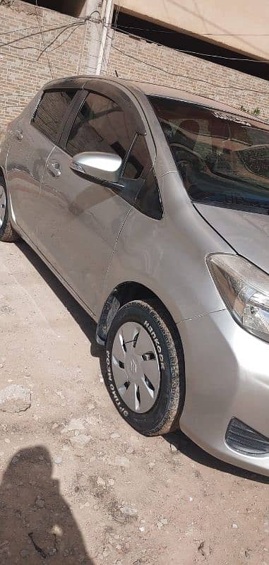 Toyota Vitz 2012 8