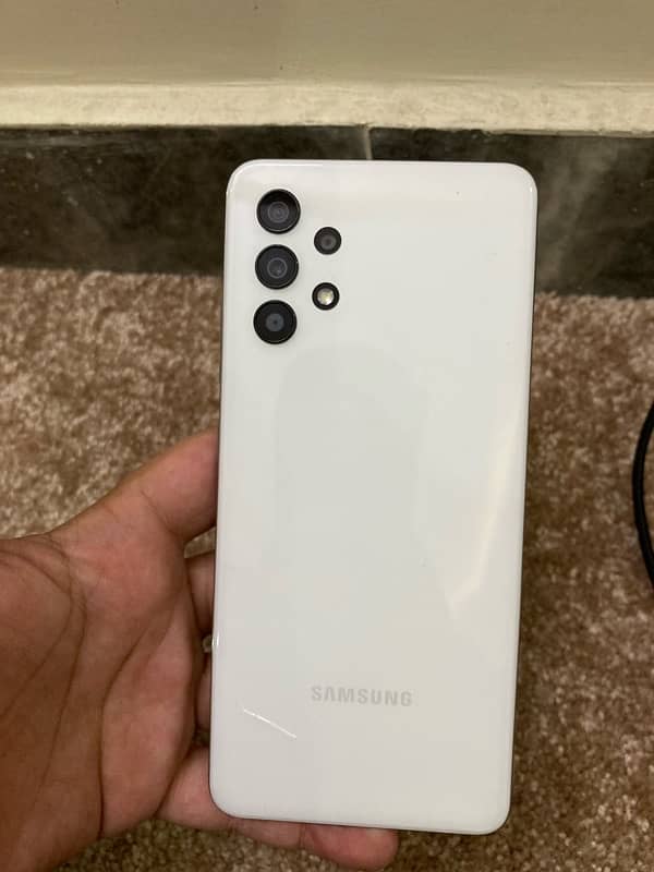 Samsung Galaxy A32 0