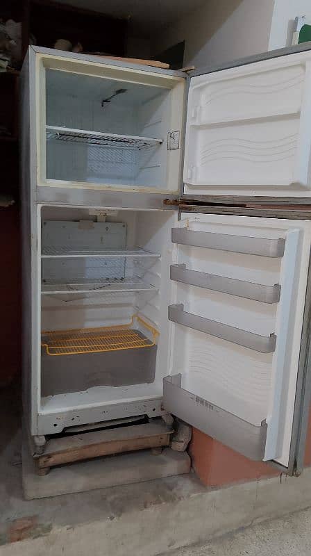 Refrigerator 1