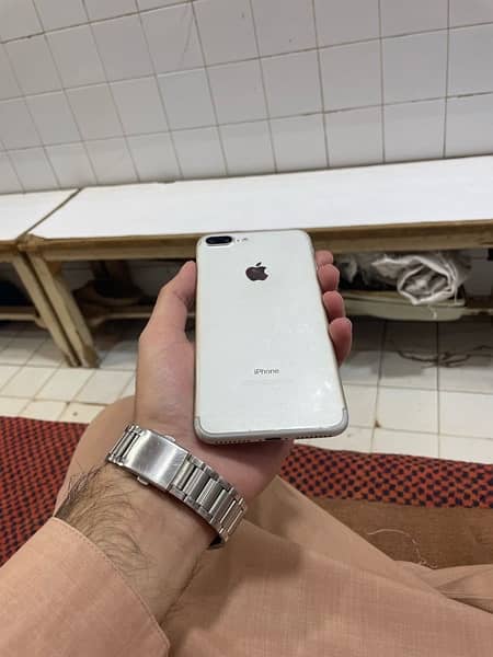 Iphone 7Plus (PTA Approved) 5