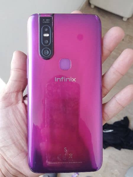 Infinix s5 pro 6/128 11