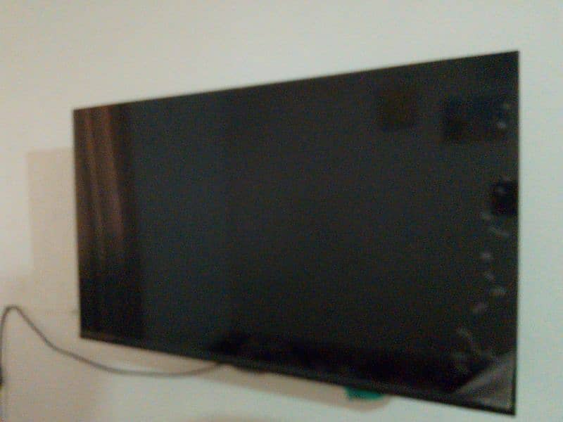 Samsung Led 32 inch Smart Led  used for 6 months 0