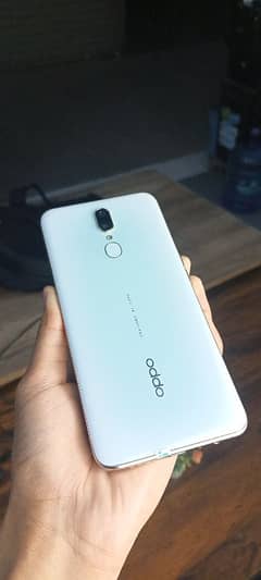 oppo F11 8 256gb all ok