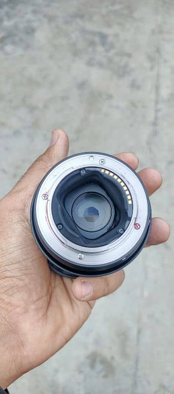 Sony FE 50mm 1.8 lens 8