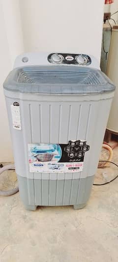 12 k. g Boss washing machine goid condition