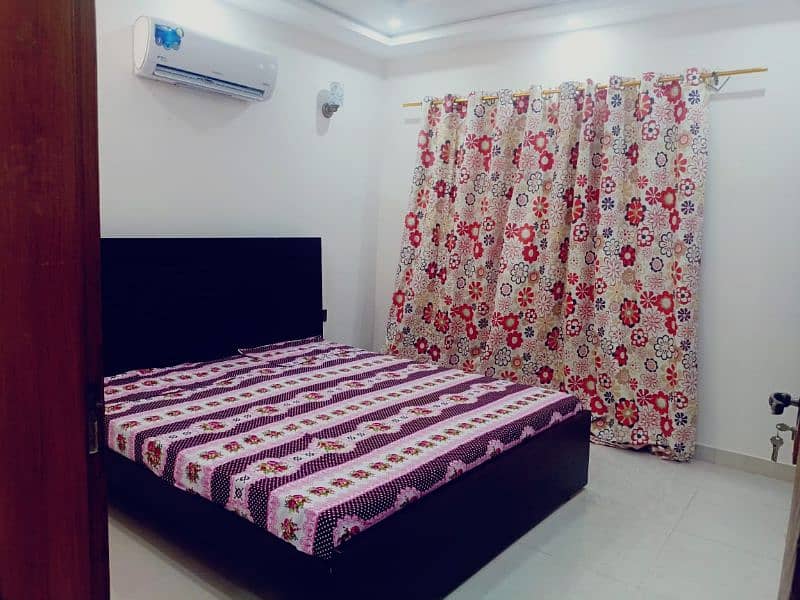 P10 A furnished villa for rent in Bahria town karachi. 7