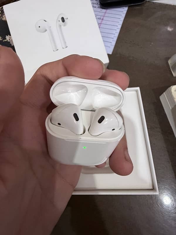 apple airpods 2 0