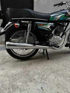 Honda 125 Black colour 23/2024 model for sake