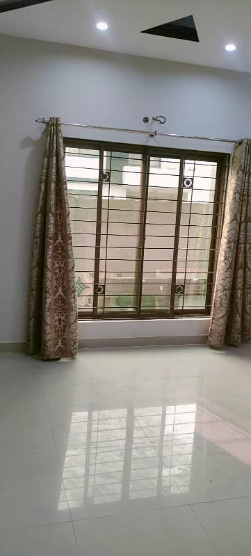 4.25 MARLA 20 MONTHS OLD HOUSE FOR SALE IN JINNAH BLOCK CURRENTLY RENTAL INCOME 60K 10