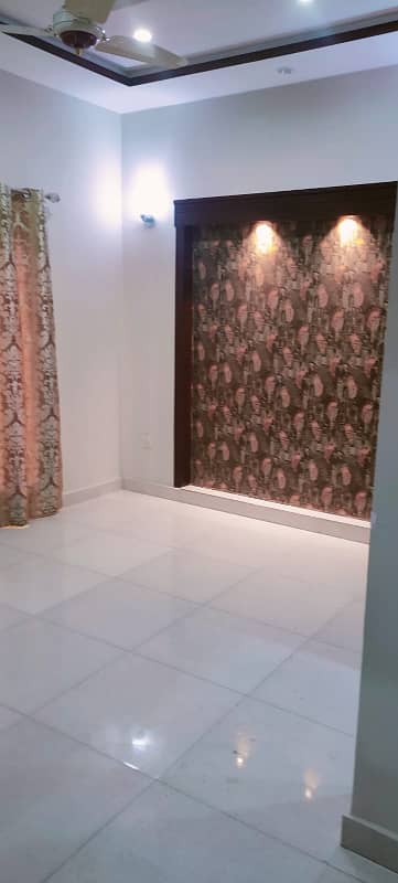 4.25 MARLA 20 MONTHS OLD HOUSE FOR SALE IN JINNAH BLOCK CURRENTLY RENTAL INCOME 60K 17