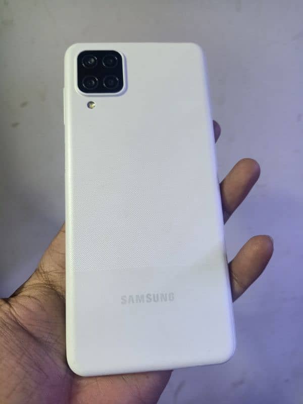 Samsung A12 (4/128) All oky total janiun. No exchange. 03204667681 whtp 1