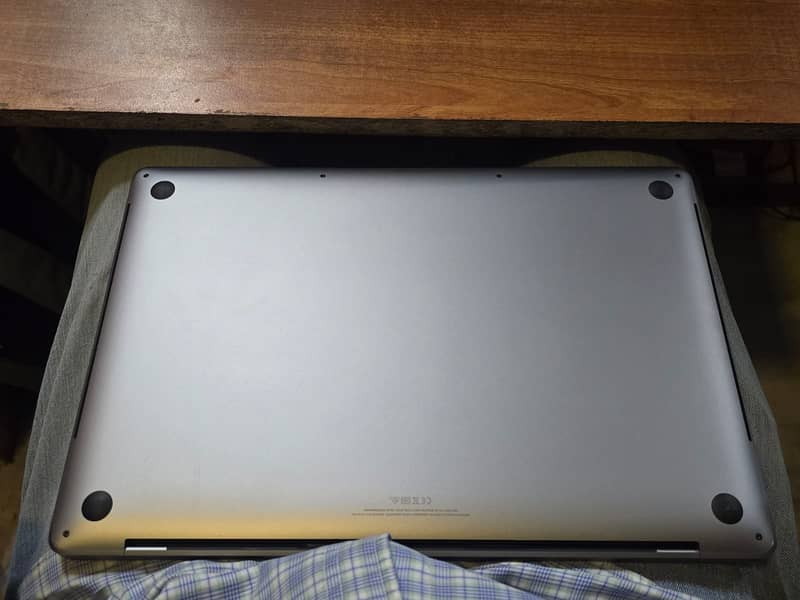 Apple MacBook Pro 2019 16" Core i7 16GB 512GB 4GB GPU 7