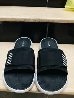 x touch slipper ( used only 4 days) size 44