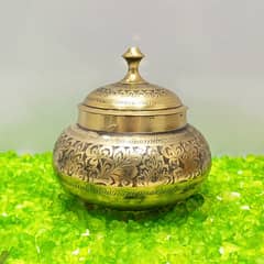 Vintage Brass Pot with Intricate Design and Charming Aged Look