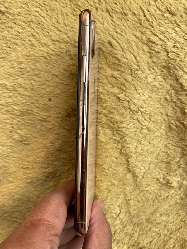 i phone XS Max 64 pta approved 1