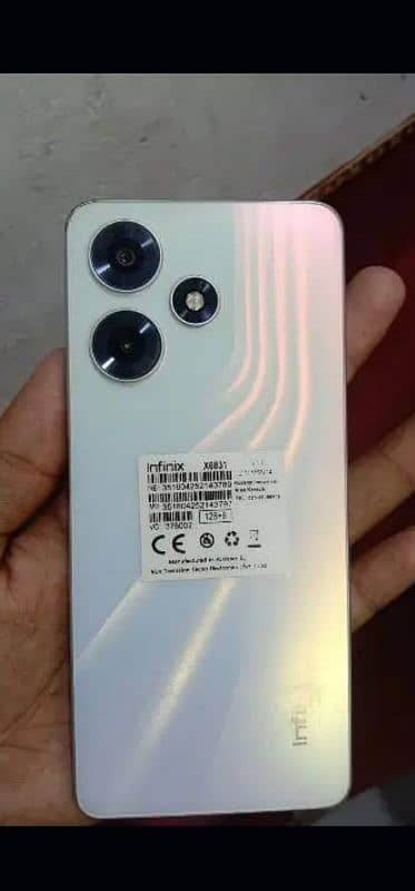 INFINIX HOT 30 1