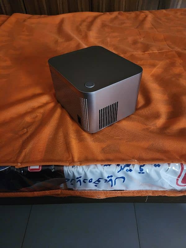 Projector HY 350 3