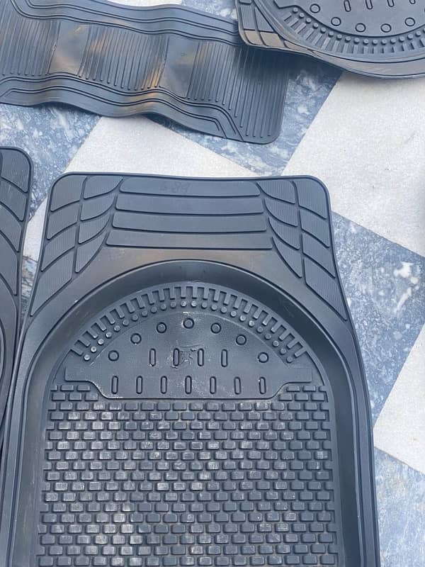 SUNRISE Universal Car Mats Rubber Used 2