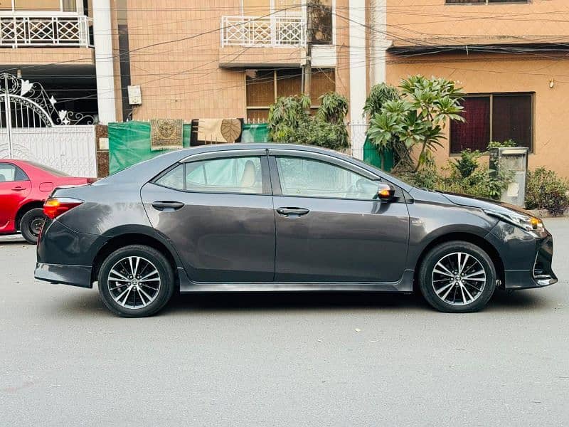 Toyota Corolla Altis 2018 3