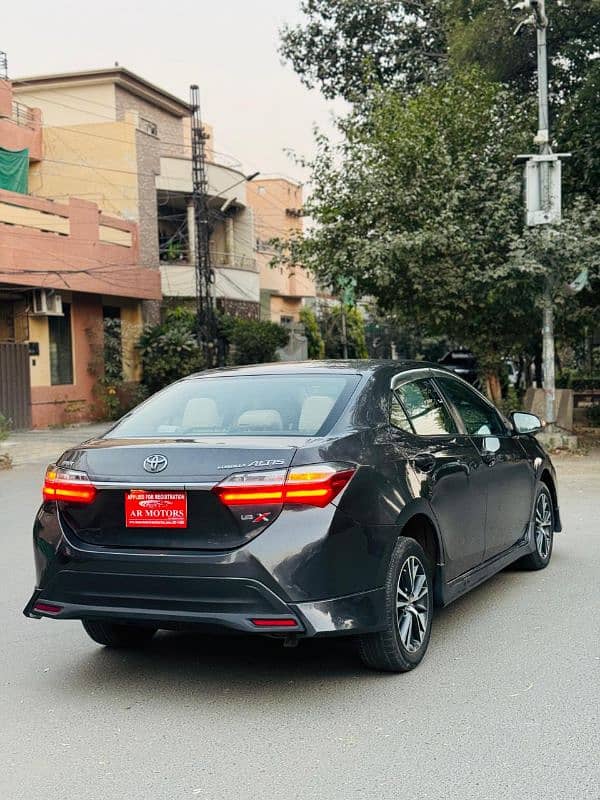 Toyota Corolla Altis 2018 6