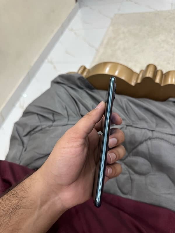 oppo f17 pro 4