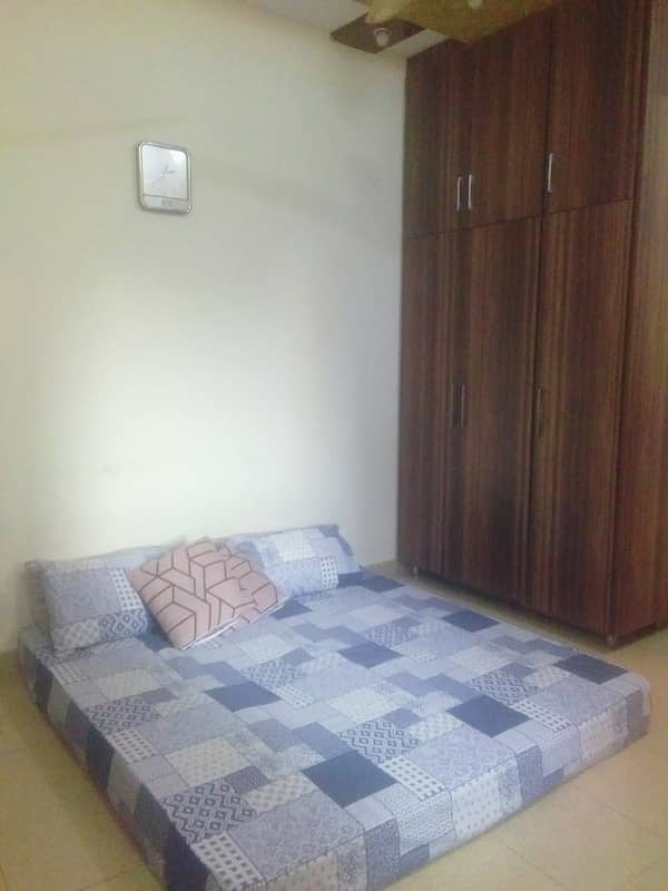 10 MARLA UPPER PORTION FOR RENT IN FAROOQ COLONY NEAR WALTON ROAD 7