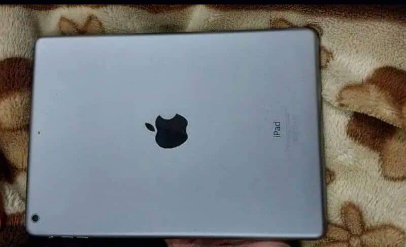 iPad air 2.128gb good condition exchange possible/iPad 2