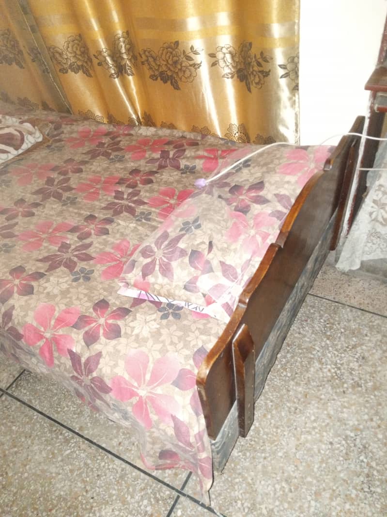 Single bed 2