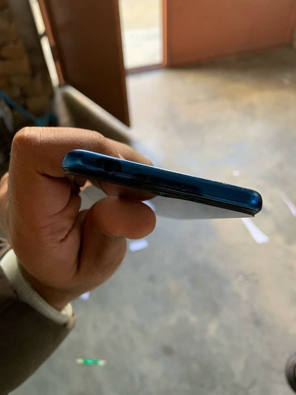 huawei y8p 6/128 mobile in good condition 4