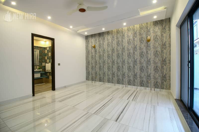 A Beautiful 10 Marla House Is Available For Rent In PHASE 6 DHA, Lahore. 15