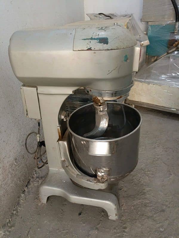 Dough mixer 1