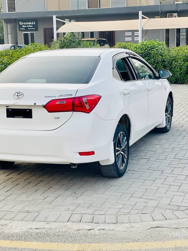 Toyota Corolla Altis 2016 6