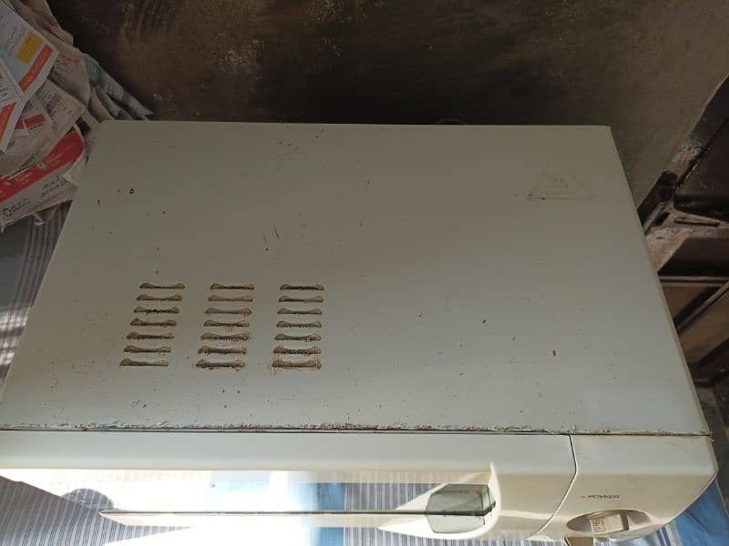 microwave oven in Good condition for sale 1