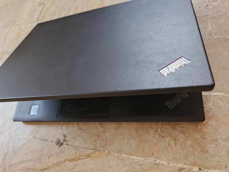 Lenovo laptop I5, 6th gen 8/256gb 2