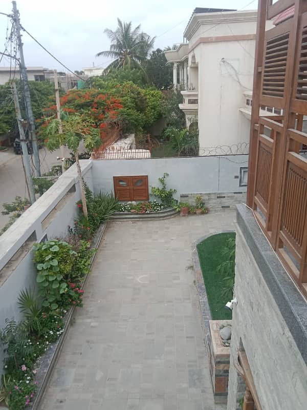 DHA Phase 6 666 Yards Bungalow Portion 4 Bed  Drawing Dining Fully Renovated 1st Floor 5