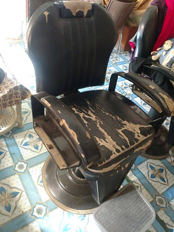 saloon Chaire 1