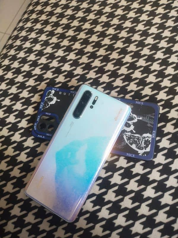 HUAWEI P30 Pro no PTA 1