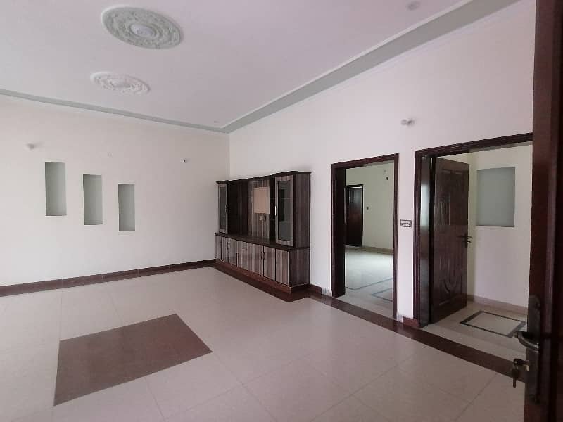 Lower Portion Sized 10 Marla Is Available For rent In Marghzar Officers Colony 26