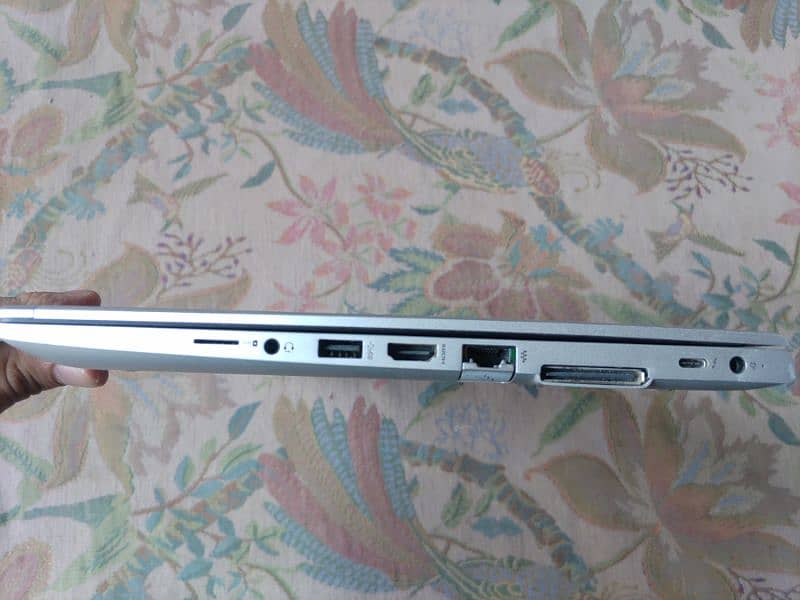 Hp elitebook 840 g5 (Intel i5 8th gen) 3