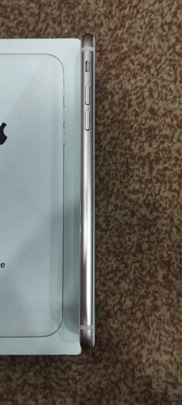 I phone 8 plus non PTA water pack 256gb  battery halt 77 3