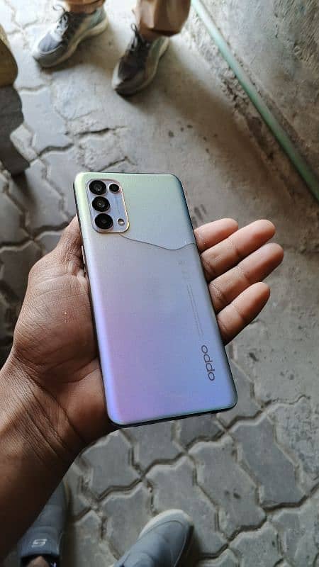 Oppo Reno 5.8+8/128 in Display finger 5