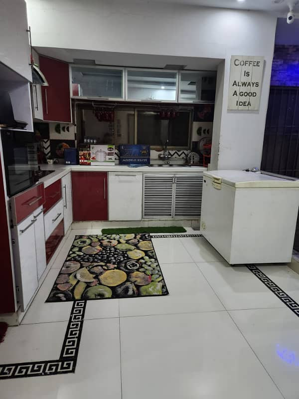 10 MARLA UPPER PORTION AVAILABLE FOR RENT IN VALANCIA HOUSING SOCIETY 5