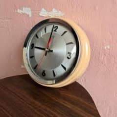 Vintage Electric Clock - Diamond