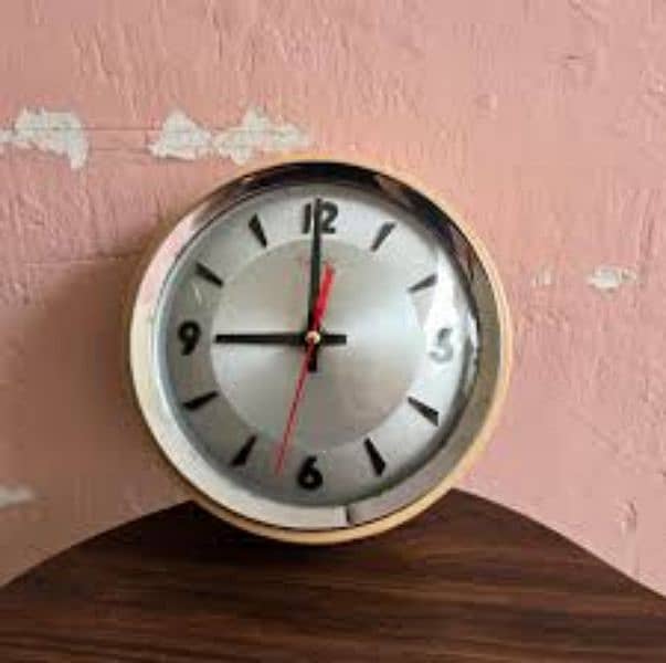 Vintage Electric Clock - Diamond 1