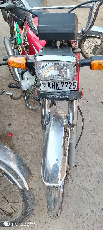 Honda 70CC MODEL2022 BIKE NEAD AND CLEAN 2