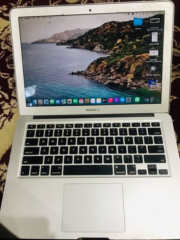 Macbook air 2017 8/128 0