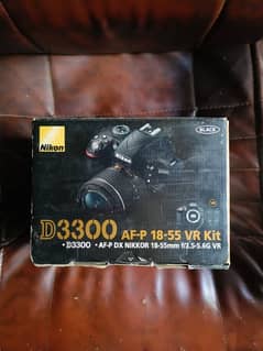 Nikon D3300 DSLR Camera (10/10 Condition)